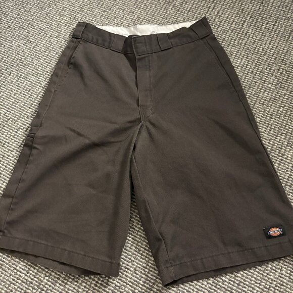 Dickies Men's Loose Fit Flat Front Work Shorts 13" 42283 Dark Brown 31” Waist - Picture 1 of 4